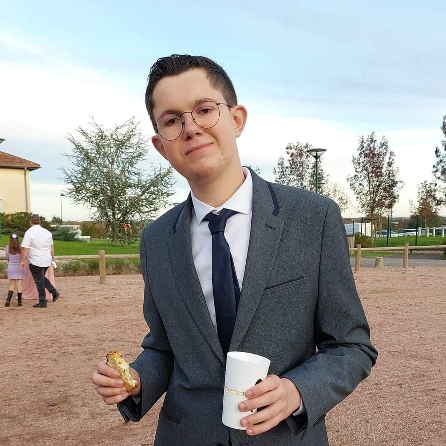 Profil von Yolas